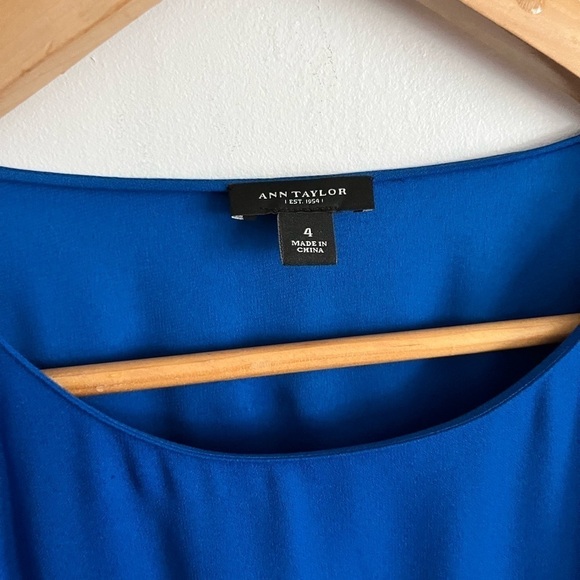 Ann Taylor Blue Short Sleeves Summer Top with Pockets - Picture 2 of 7